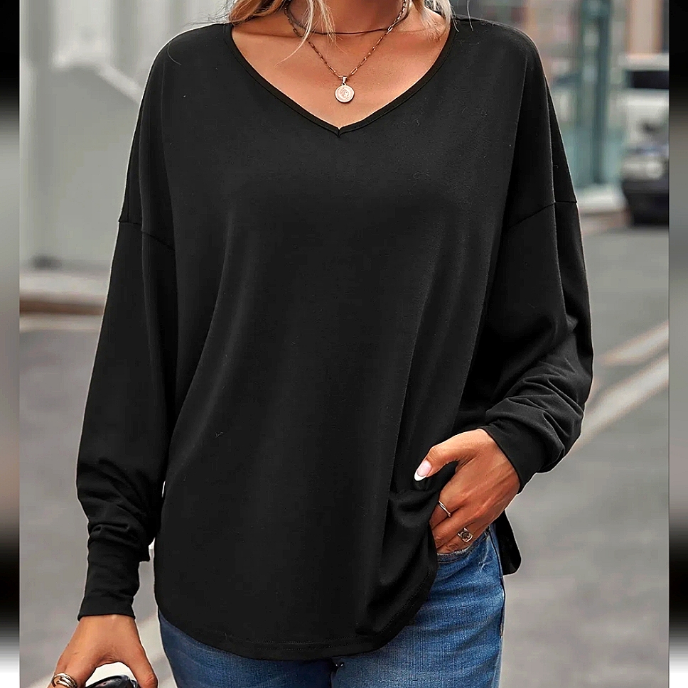 Back Button V-Neck Top